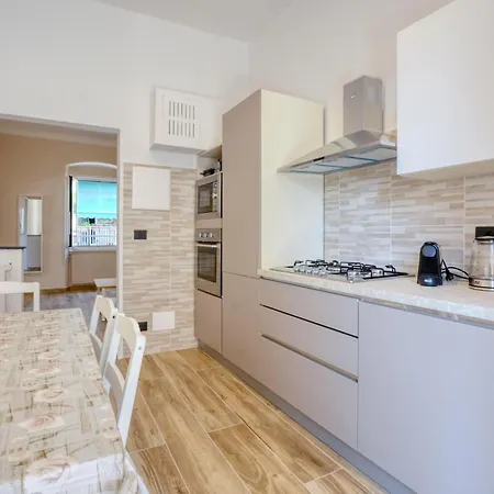 Gorgeous In With Wifi Apartmán