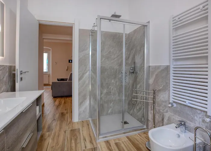 Awesome In With Wifi Апартаменти